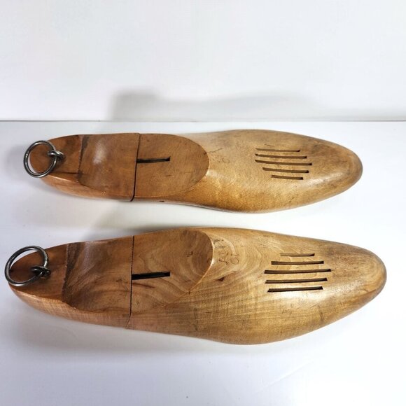 Vintage Shoe Trees Stretchers Mens 10M Classic Maple Construction Hanging Loops - Picture 3 of 13